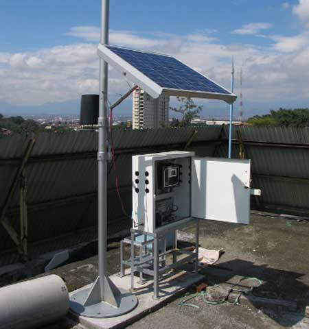 Data logger application for a field weather and soil monitoring station