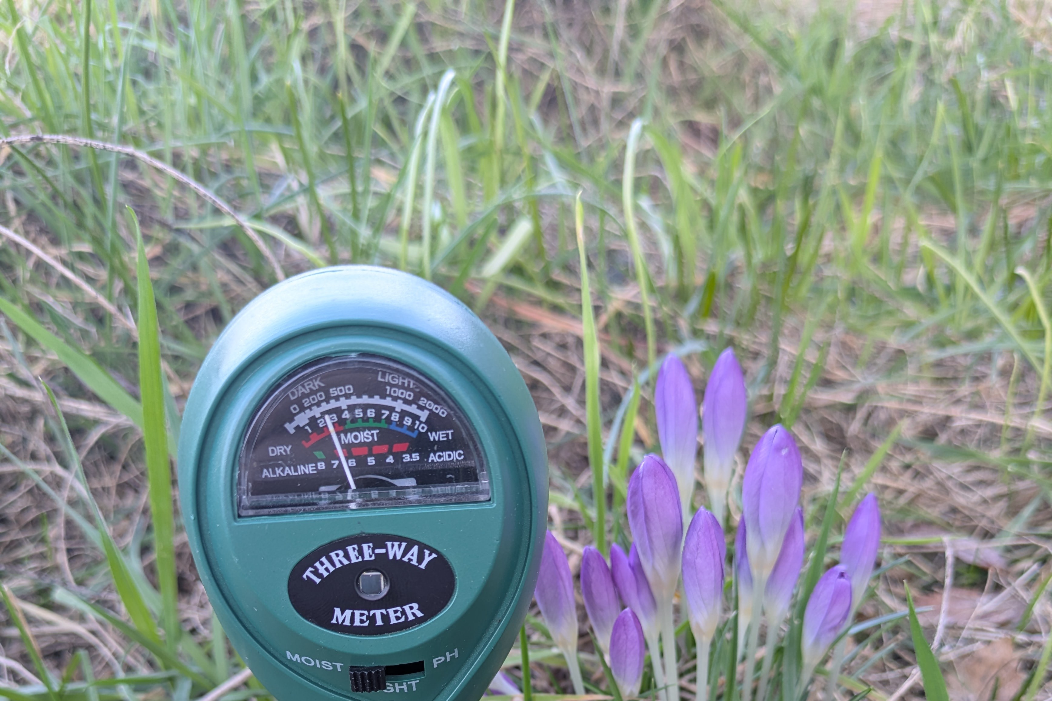 Soil probe tip for water tension measurement