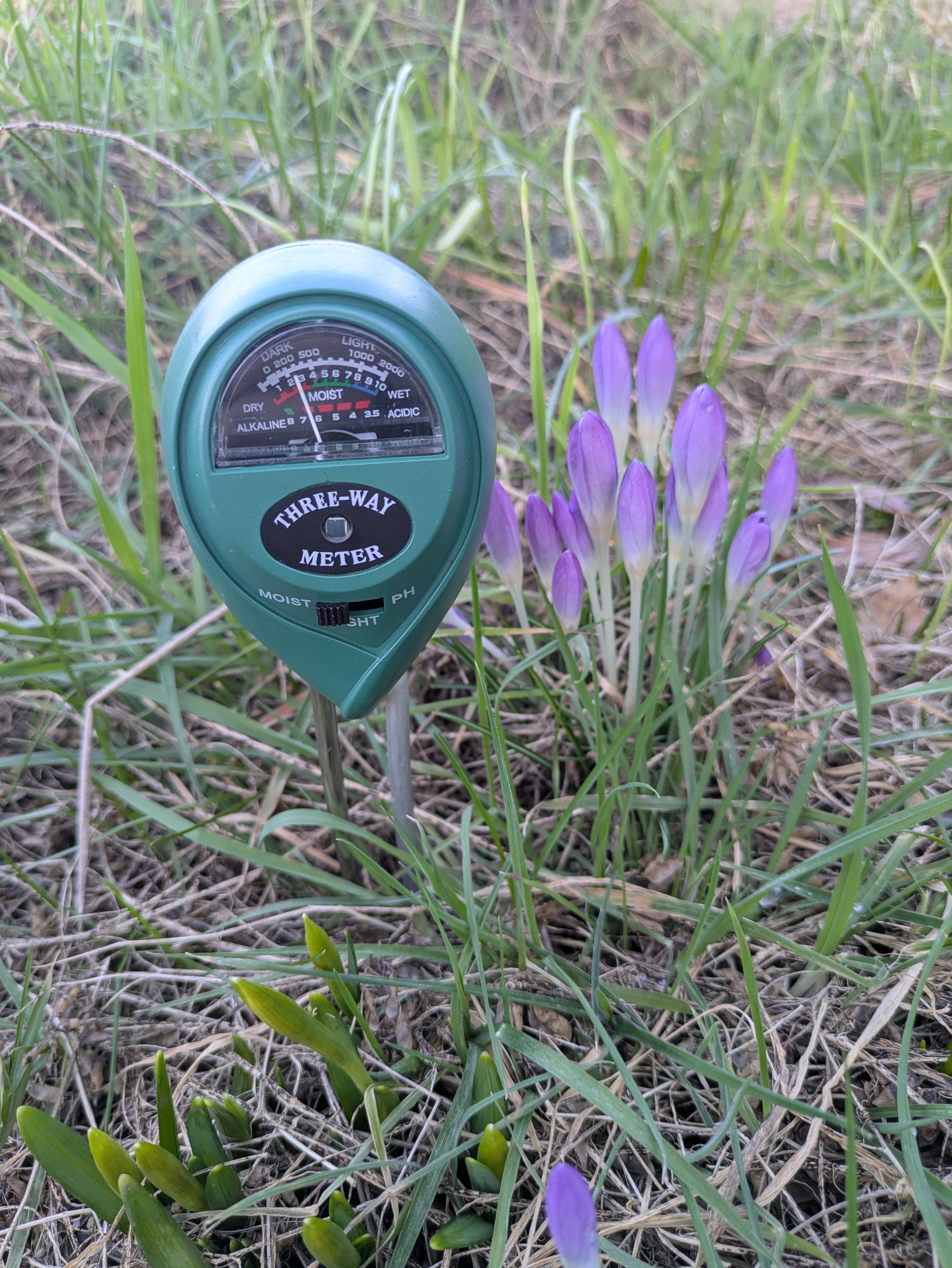 Soil probe for temperature and moisture measurement